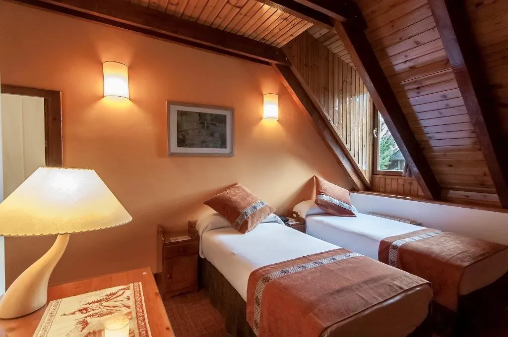 Hotel Vilagaros 4*, Garos